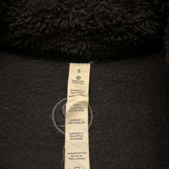 Lululemon Scuba. Black Size 8 - Picture 2 of 5